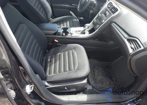 2015 Ford Fusion Se z USA, uszkodzony, nr VIN 1FA6P0H77F5122055